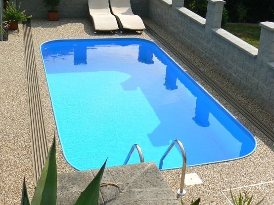 Kvalitný plastový bazén so zaoblenými rohmi